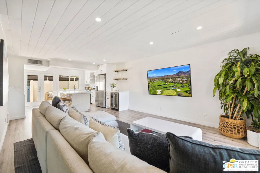 48756 Desert Flower Drive, Palm Desert, California 92260 home-pic-6